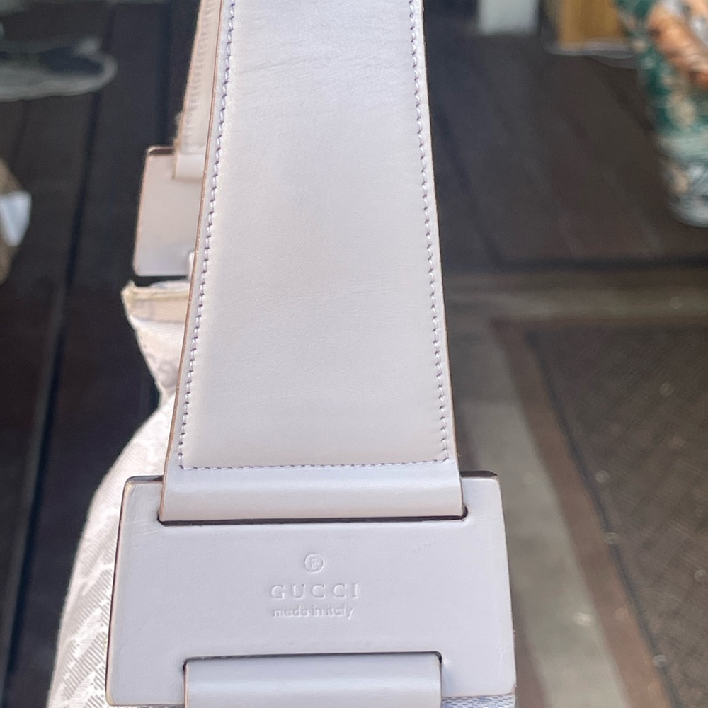Gucci Lavender Shoulder Bag - Picture 5 of 12